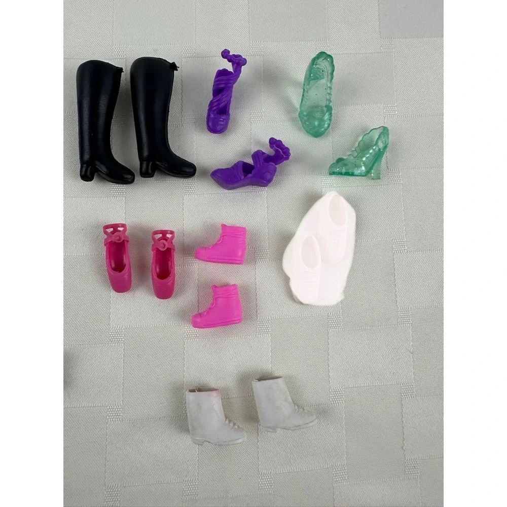 VTG Barbie Shoes Lot Boots Heels Sneakers Flats‎ 11 pair lot